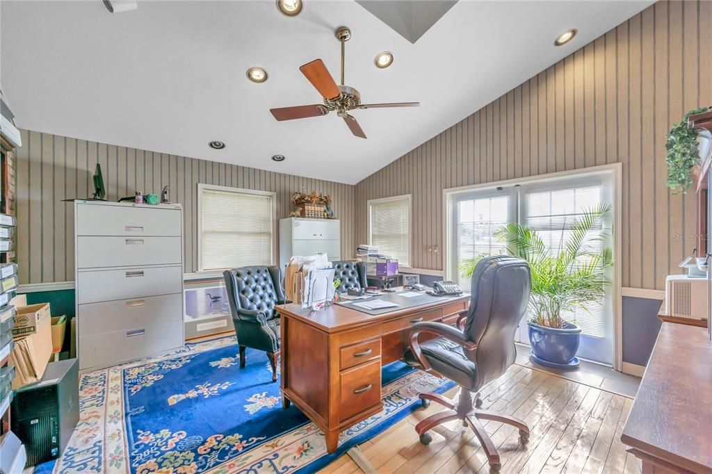 Home Office, Interior, Recessed Lighting, Wood Texture Flooring