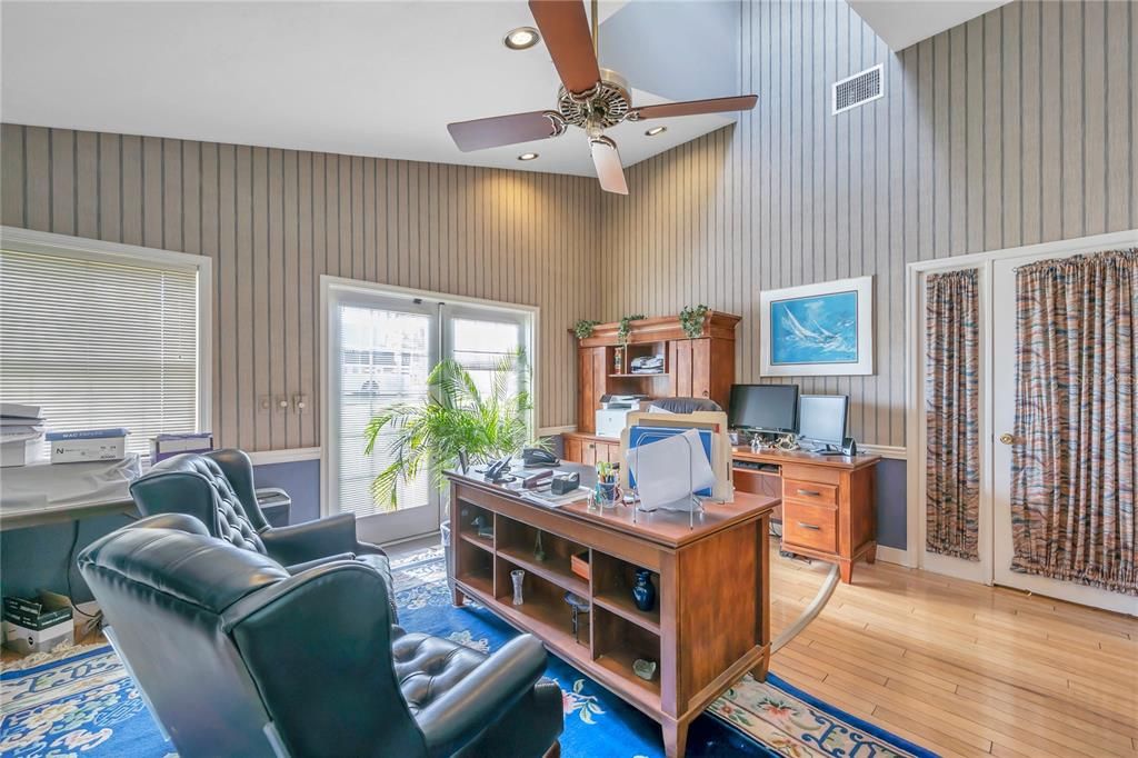 Home Office, Interior, Recessed Lighting, Wood Texture Flooring