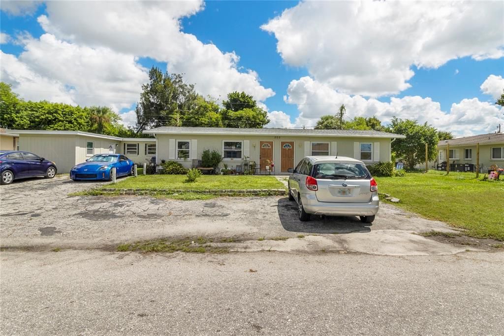Backyard, Exterior, Facade, Ranch