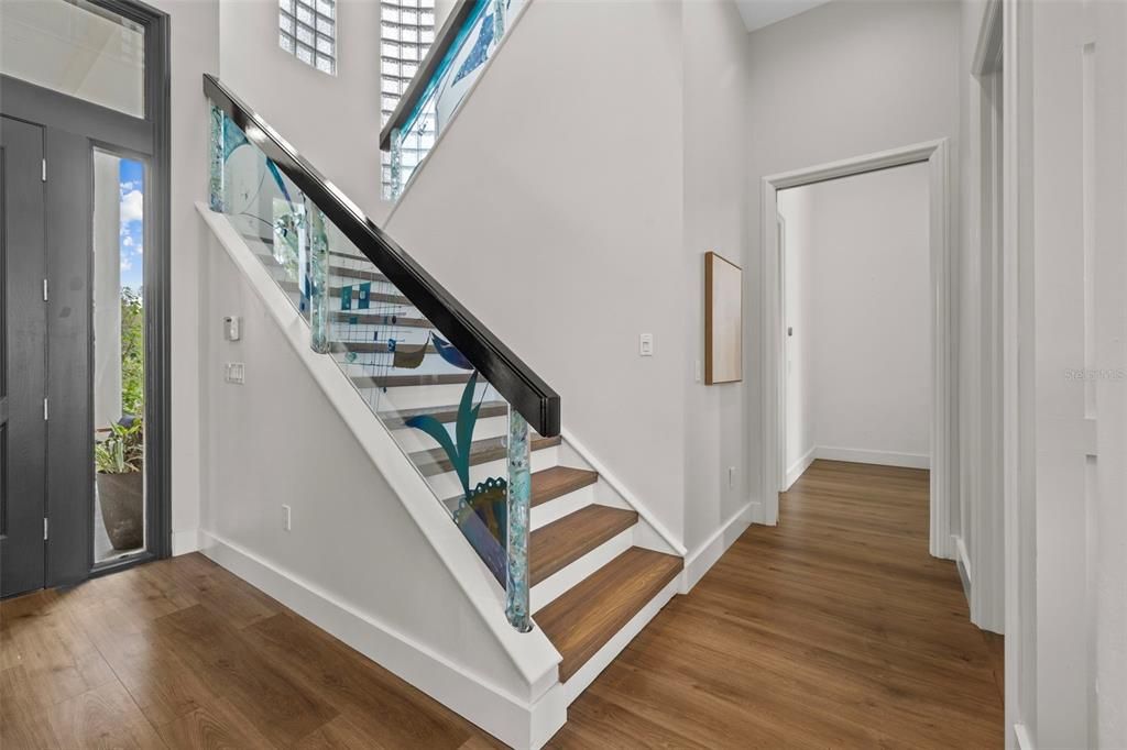 Interior, Recessed Lighting, Wood Texture Flooring