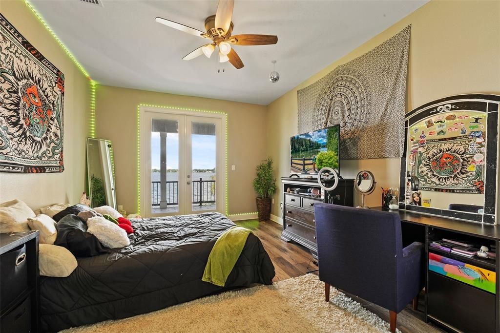Bedroom, Home Office, Interior, Water, Wood Texture Flooring