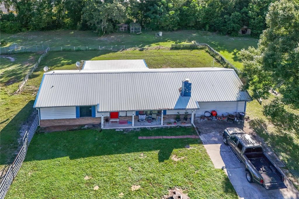 Exterior, Drone