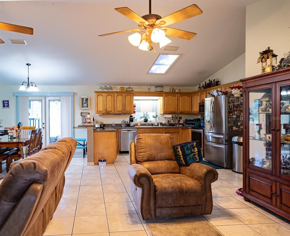 Dining room, Interior, Kitchen, Pendant Lights, Stainless Steel Appliances