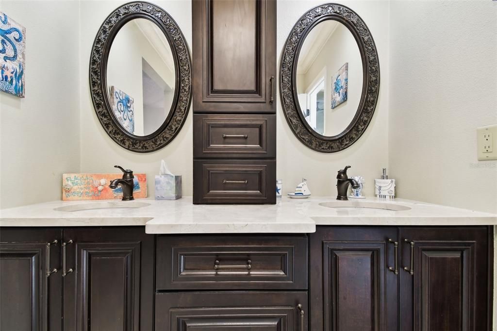 Bathroom, Dual Sink Vanities, Interior