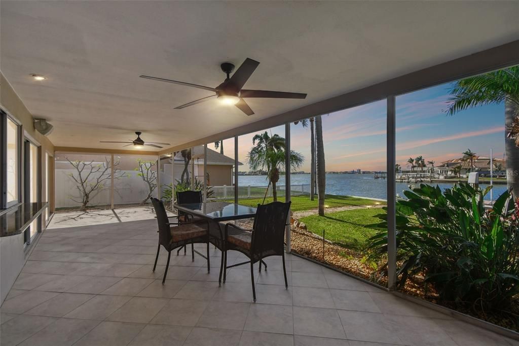 Dining room, Interior, Recessed Lighting, Sun Room, Water