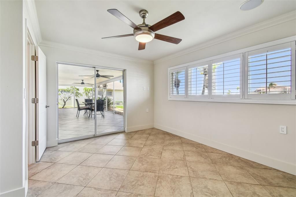 Dining room, Empty room, Interior
