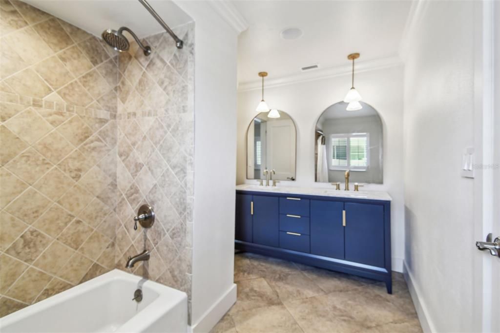 Bathroom, Dual Sink Vanities, Interior, Pendant Lights