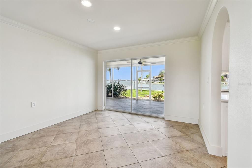 Empty room, Interior, Recessed Lighting, Water
