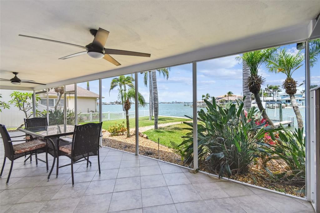 Dining room, Interior, Sun Room, Water