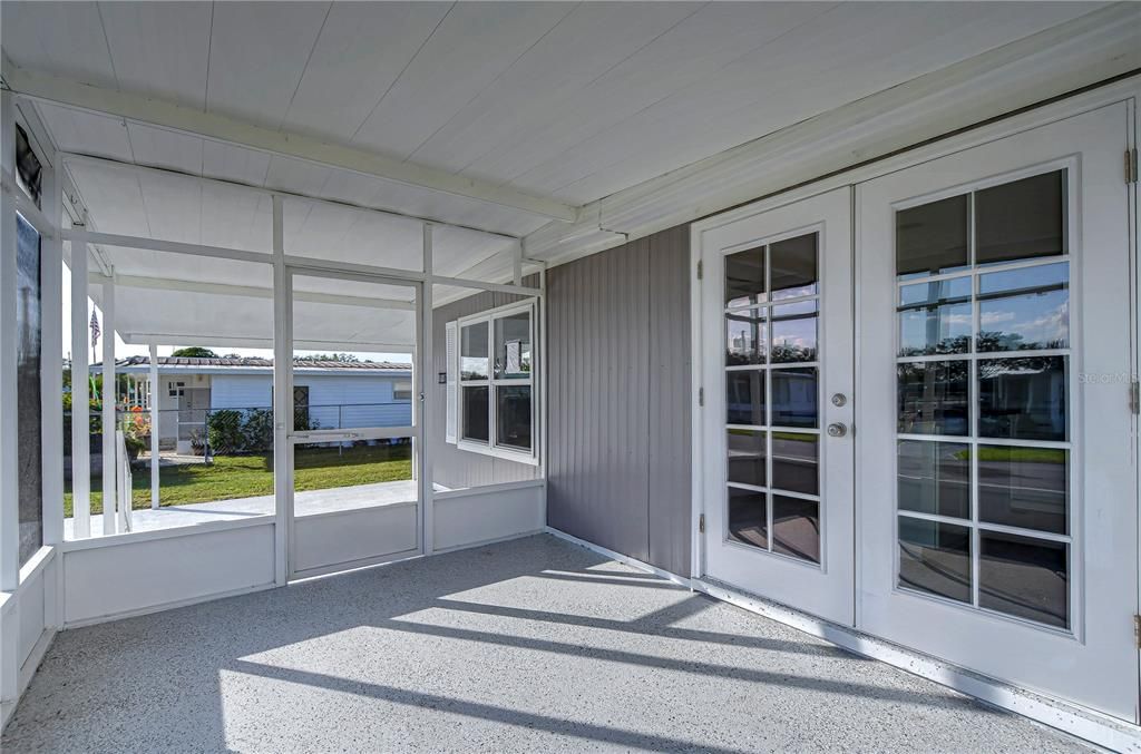 Empty room, Interior, Sun Room