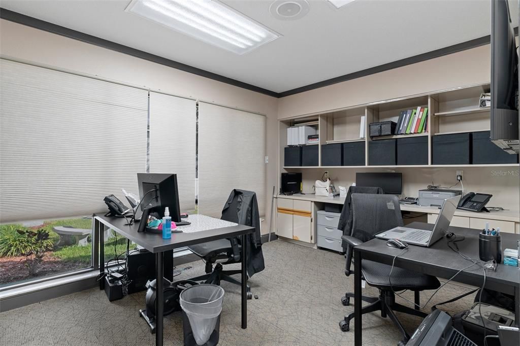 Home Office, Interior