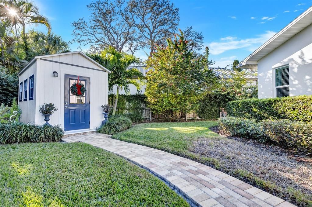 Backyard, Exterior