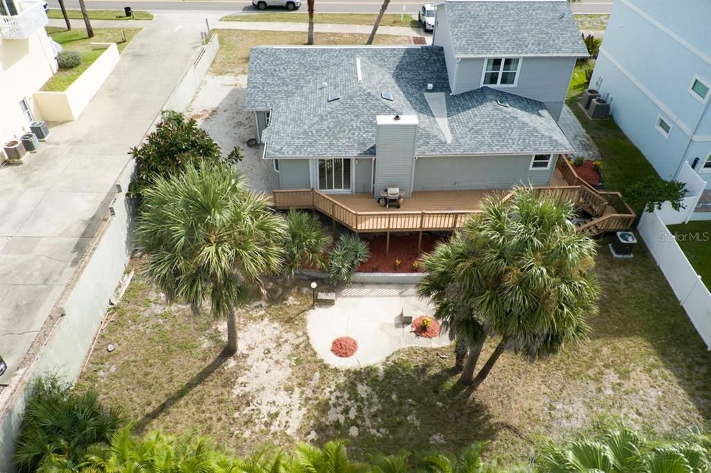 Exterior, Drone