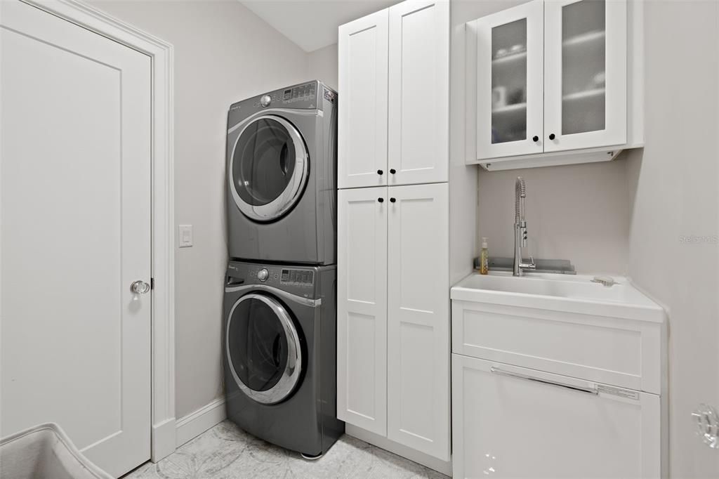 Interior, Utility Closets, Washer