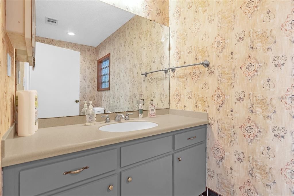 Bathroom, Interior, Recessed Lighting
