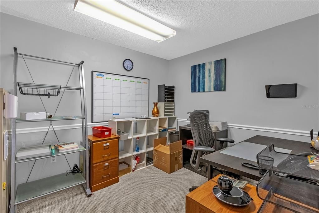 Home Office, Interior