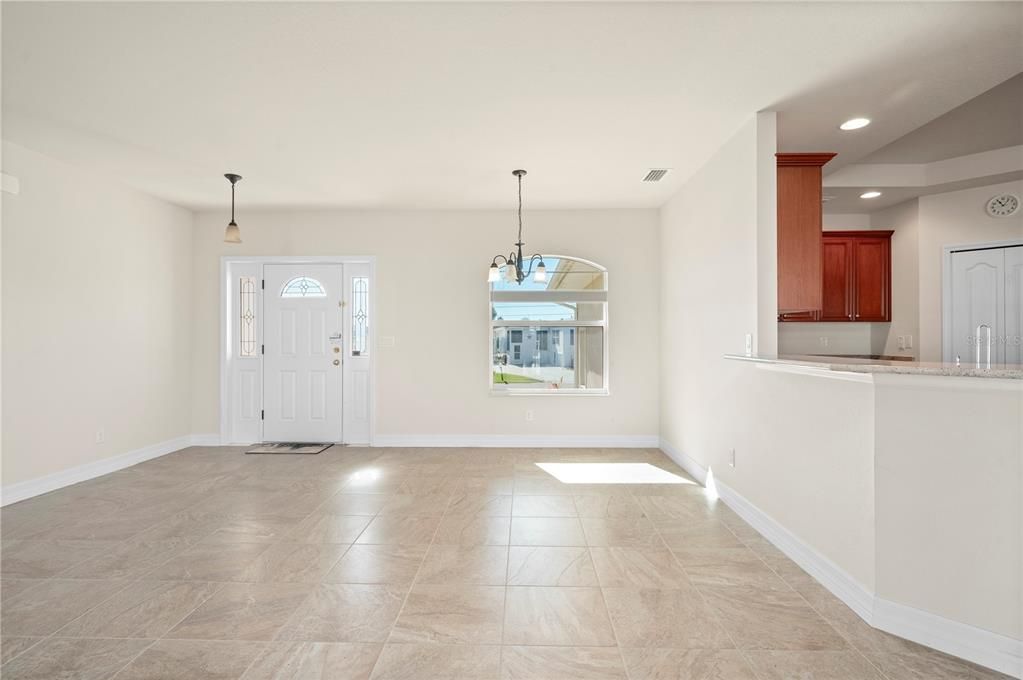 Empty room, Interior, Pendant Lights, Recessed Lighting