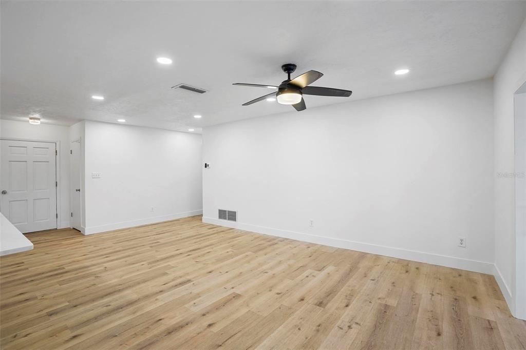 Empty room, Interior, Recessed Lighting, Wood Texture Flooring