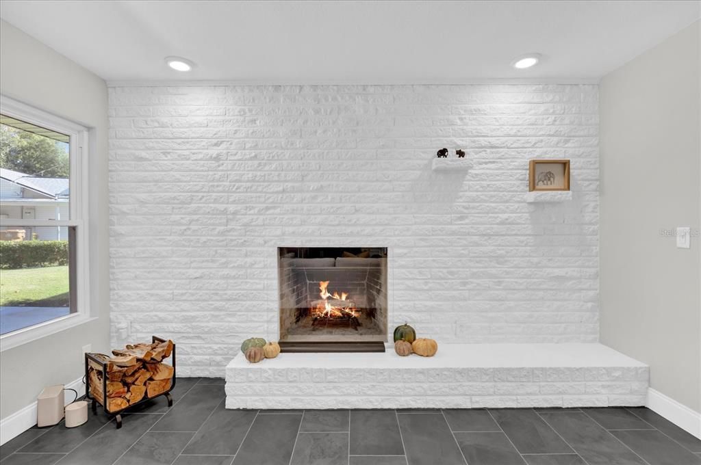 Fireplace, Interior, Recessed Lighting