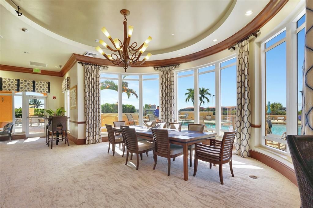 Chandelier, Dining room, Interior, Recessed Lighting, Water