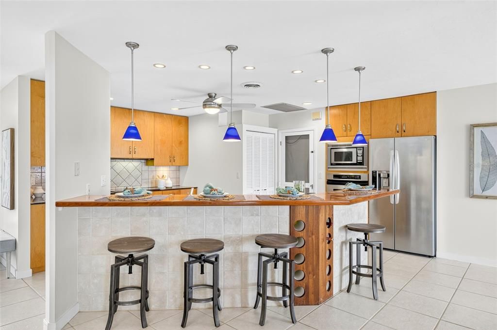 Interior, Kitchen, Pendant Lights, Recessed Lighting, Stainless Steel Appliances