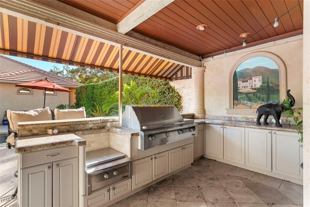 Exterior, Outdoor Kitchen