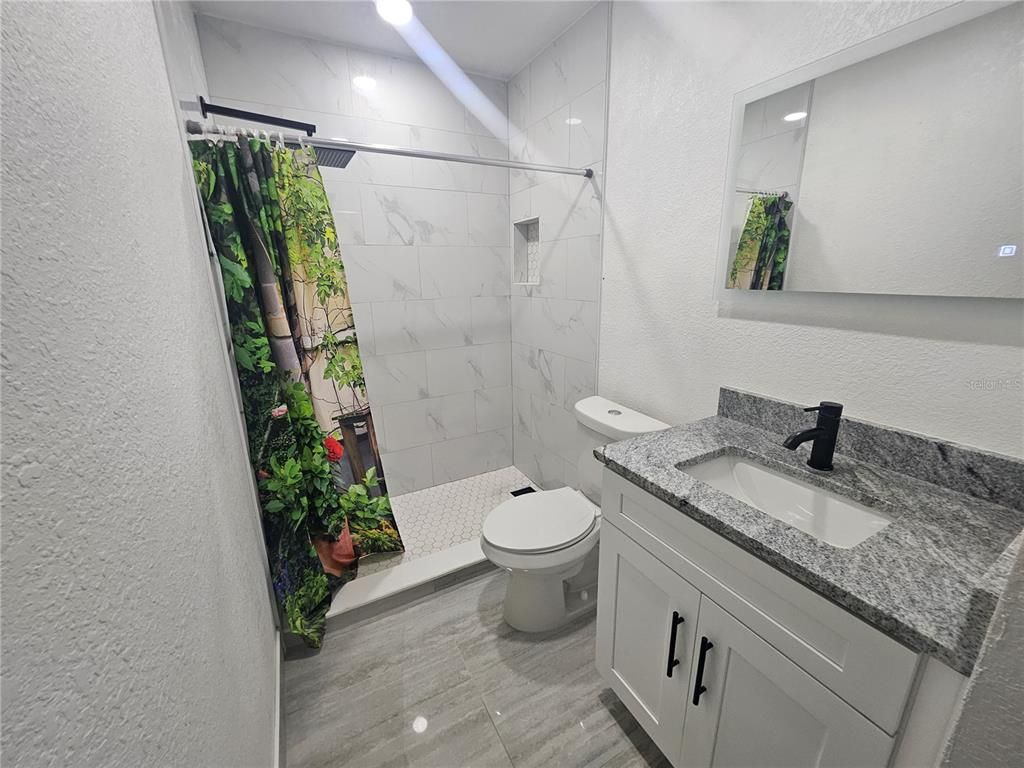 Bathroom, Interior, Marble Walls, Recessed Lighting