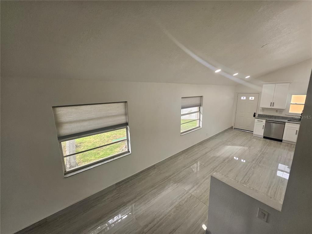 Empty room, Interior, Kitchen, Recessed Lighting