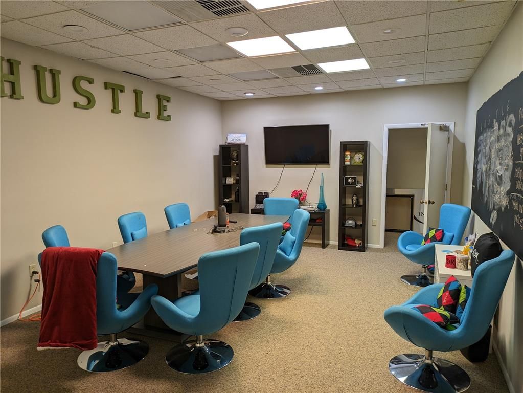 Dining room, Interior, Recessed Lighting