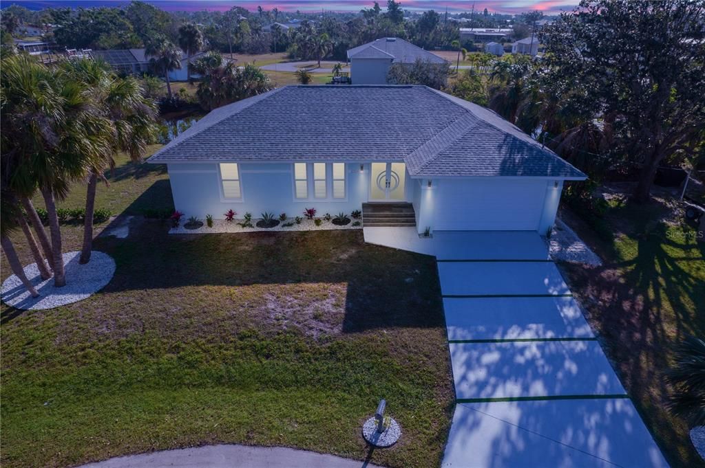 Exterior, Drone