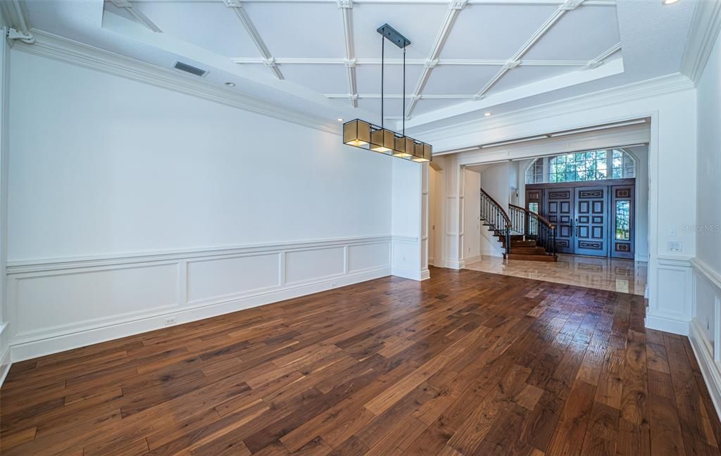 Empty room, Interior, Pendant Lights, Recessed Lighting, Wood Texture Flooring