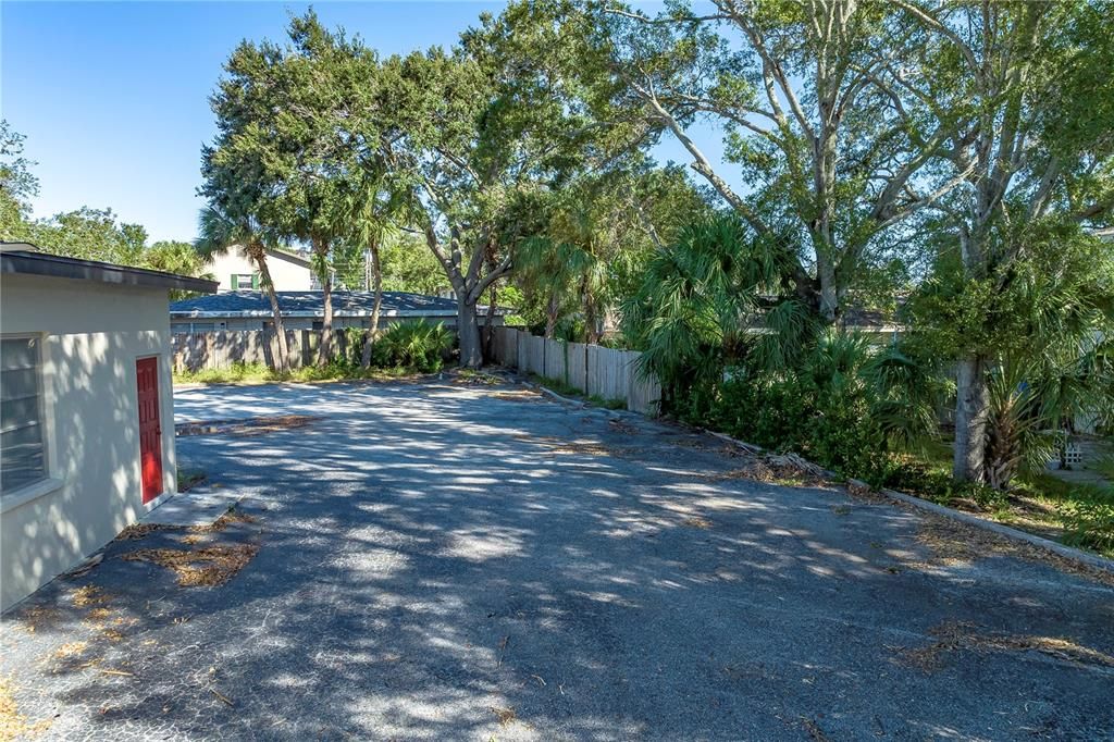 Backyard, Exterior
