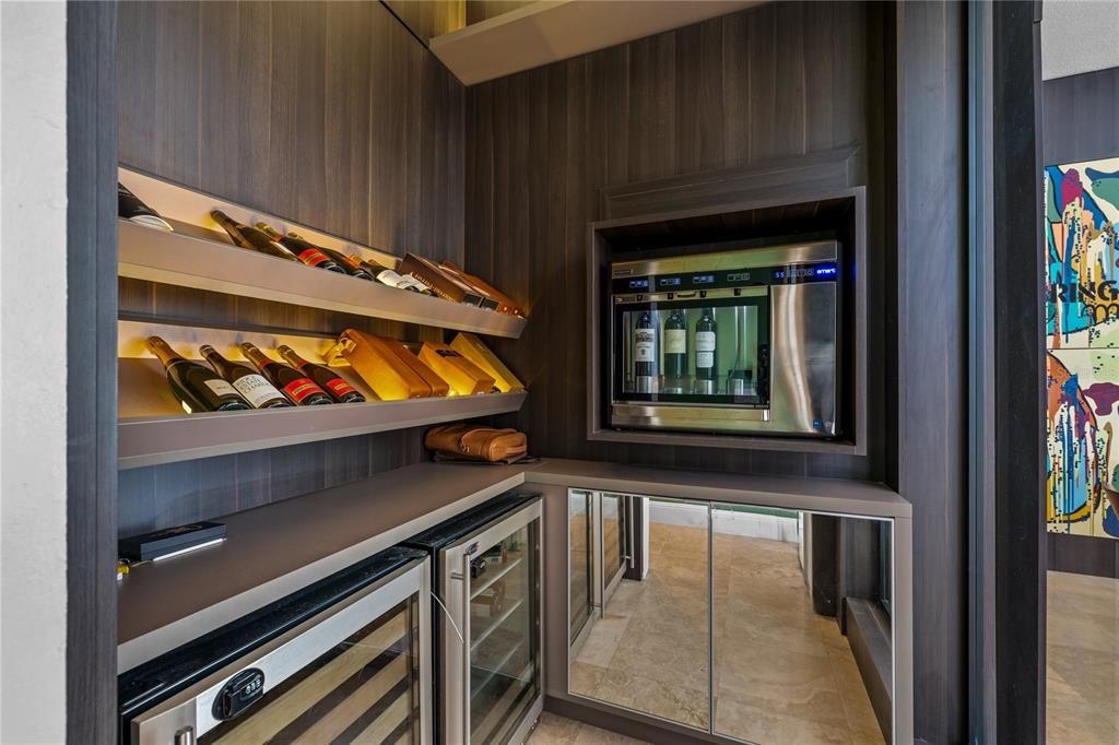 Interior, Stainless Steel Appliances