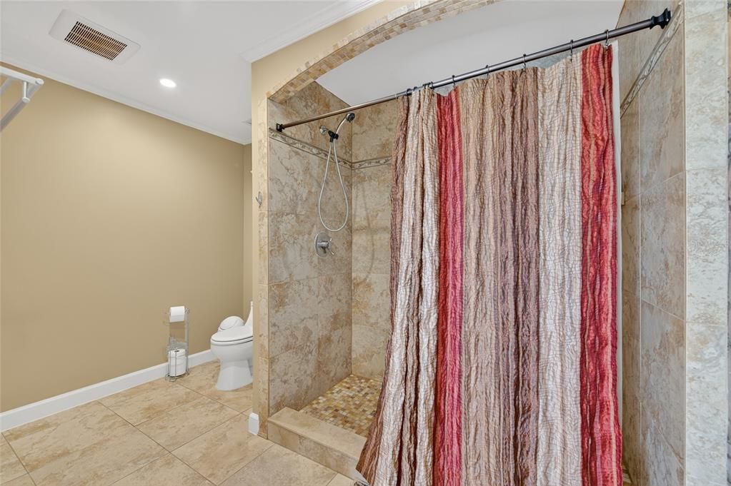 Bathroom, Interior, Recessed Lighting