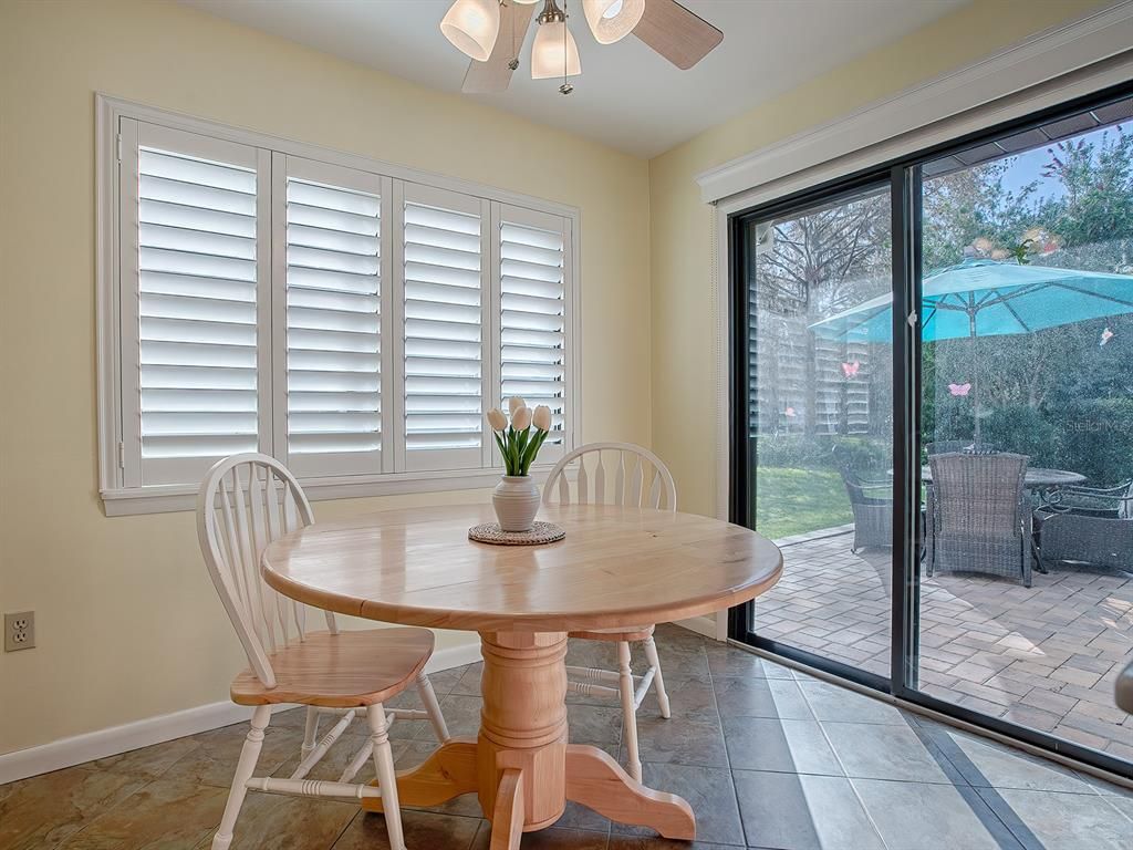 Dining room, Interior
