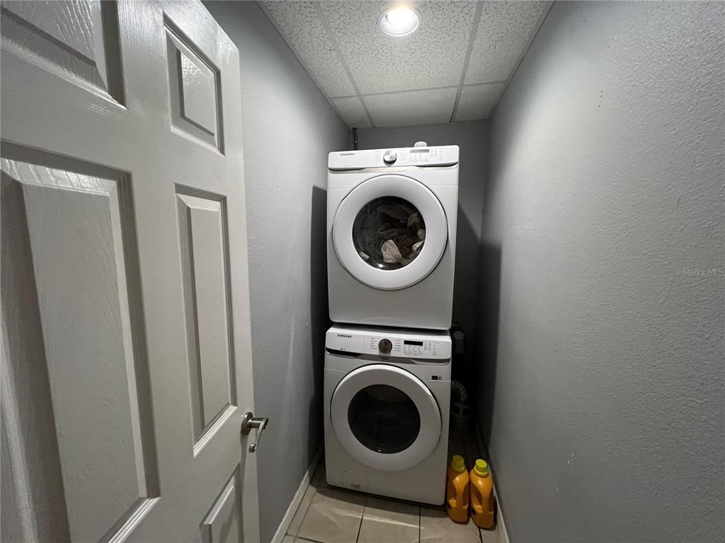 Interior, Recessed Lighting, Utility Closets, Washer