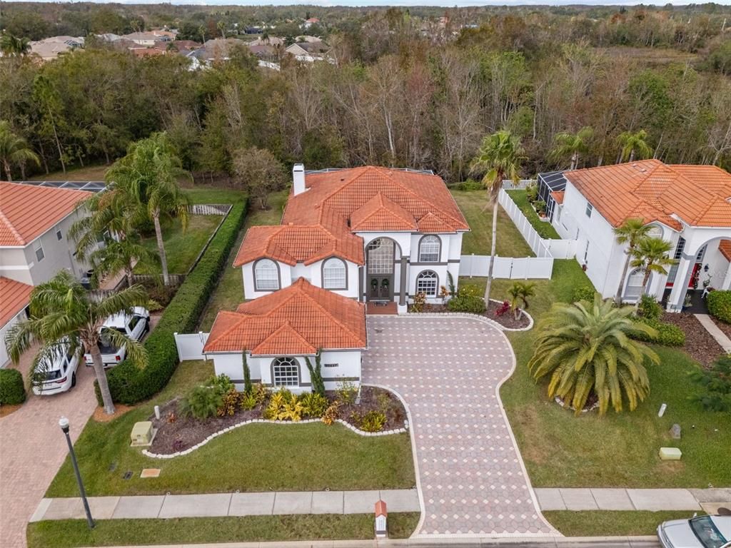 Exterior, Drone