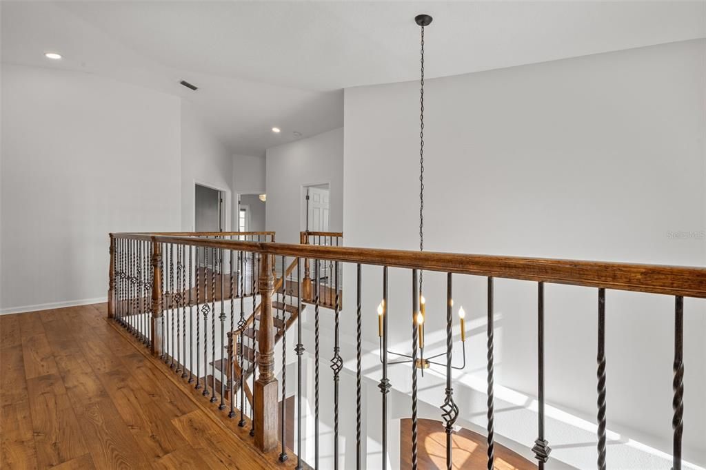 Interior, Pendant Lights, Recessed Lighting, Wood Texture Flooring