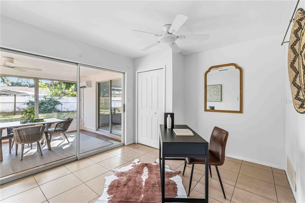 Dining room, Interior