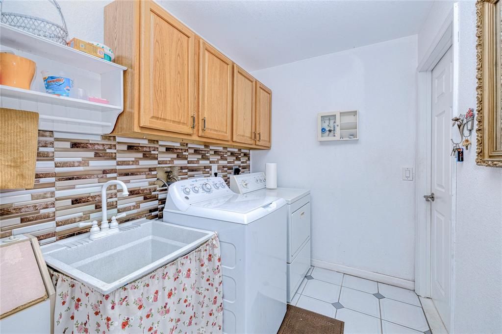 Interior, Washer