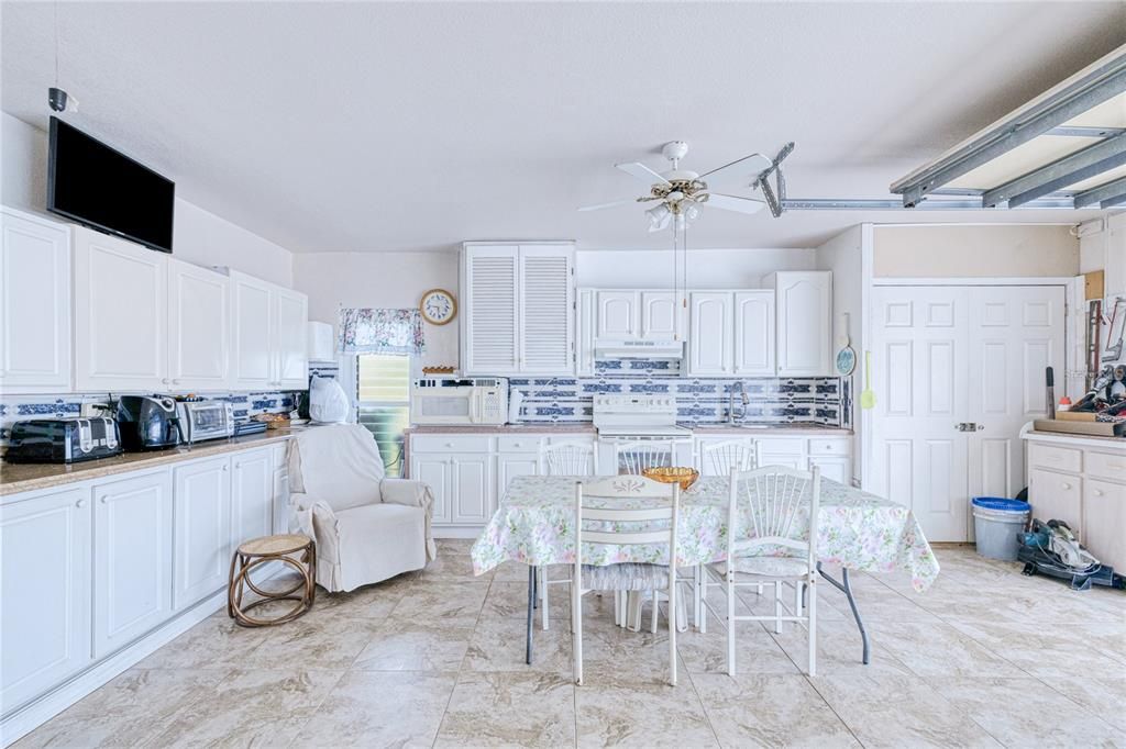 Dining room, Interior, Kitchen