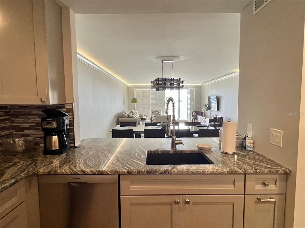 Dining room, Interior, Kitchen, Pendant Lights
