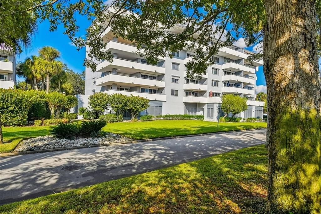 Exterior, Facade, Condo Building