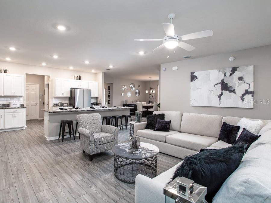 Interior, Kitchen, Living room, Pendant Lights, Recessed Lighting, Stainless Steel Appliances, Wood Texture Flooring