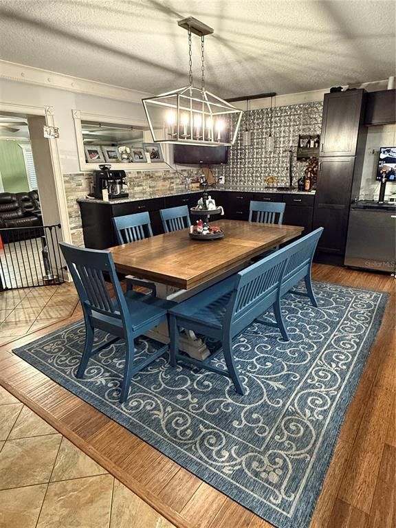 Dining room, Interior, Kitchen, Pendant Lights, Stainless Steel Appliances, Wood Texture Flooring