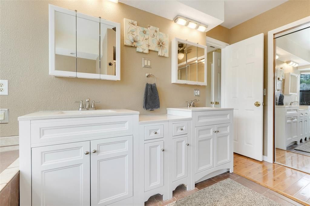 Bathroom, Dual Sink Vanities, Interior, Wood Texture Flooring