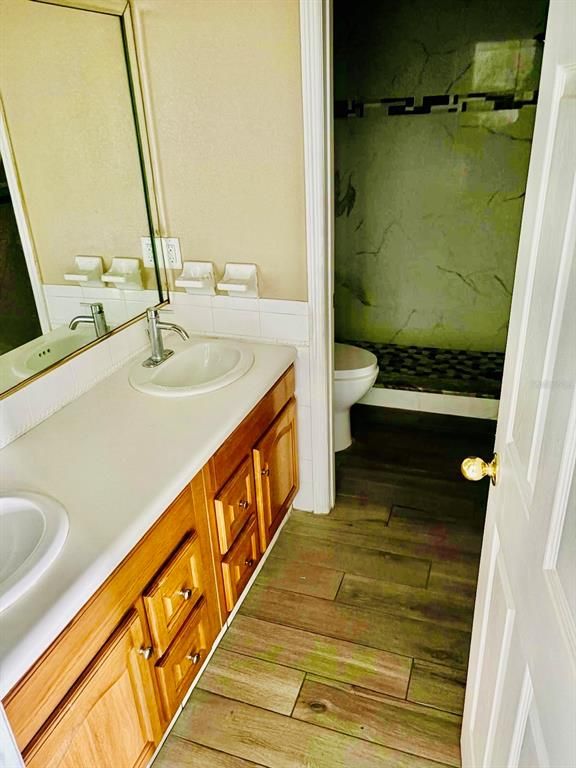 Bathroom, Dual Sink Vanities, Interior, Wood Texture Flooring