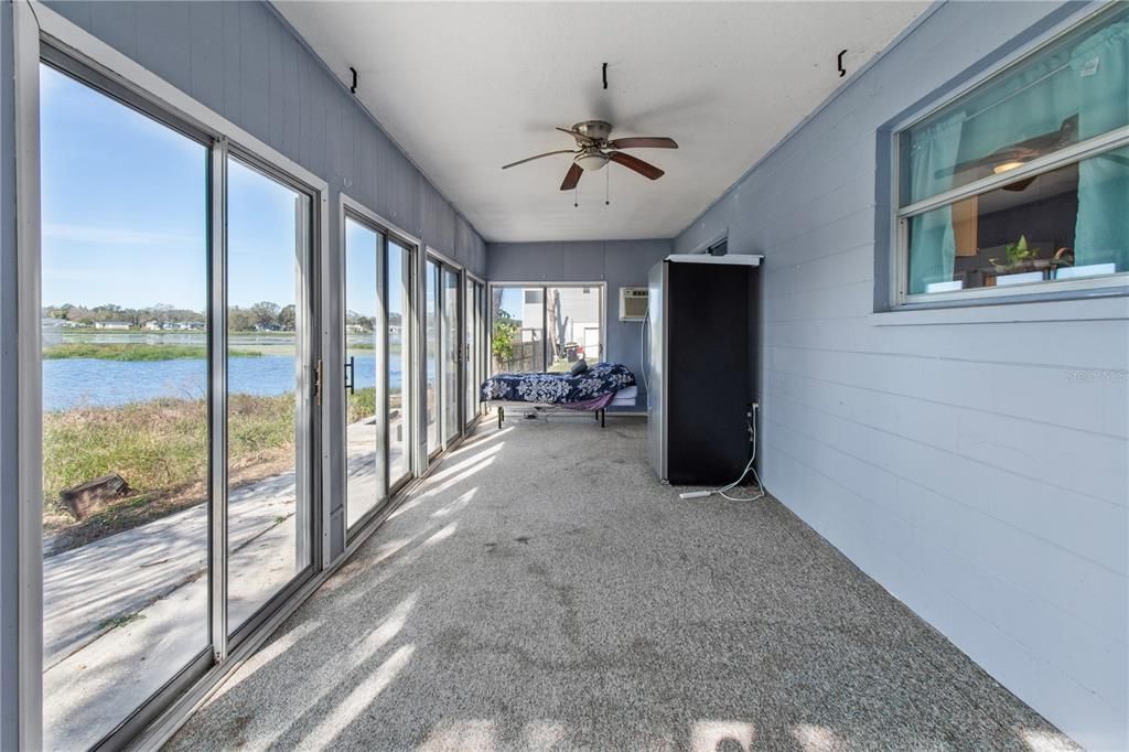 Interior, Sun Room, Water