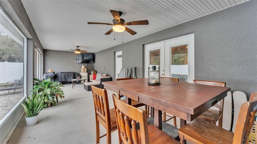 Dining room, Interior