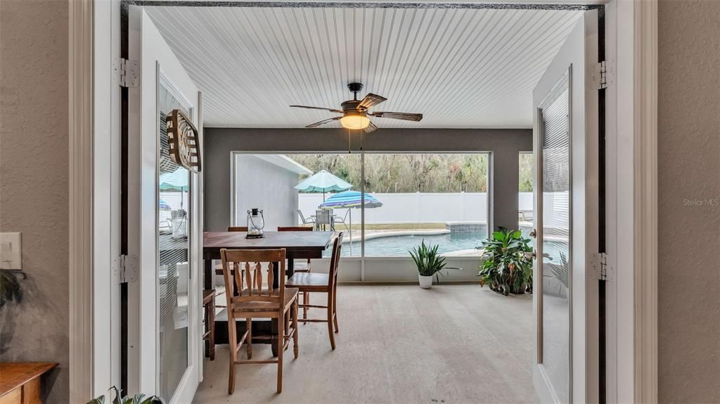 Dining room, Interior, Pool